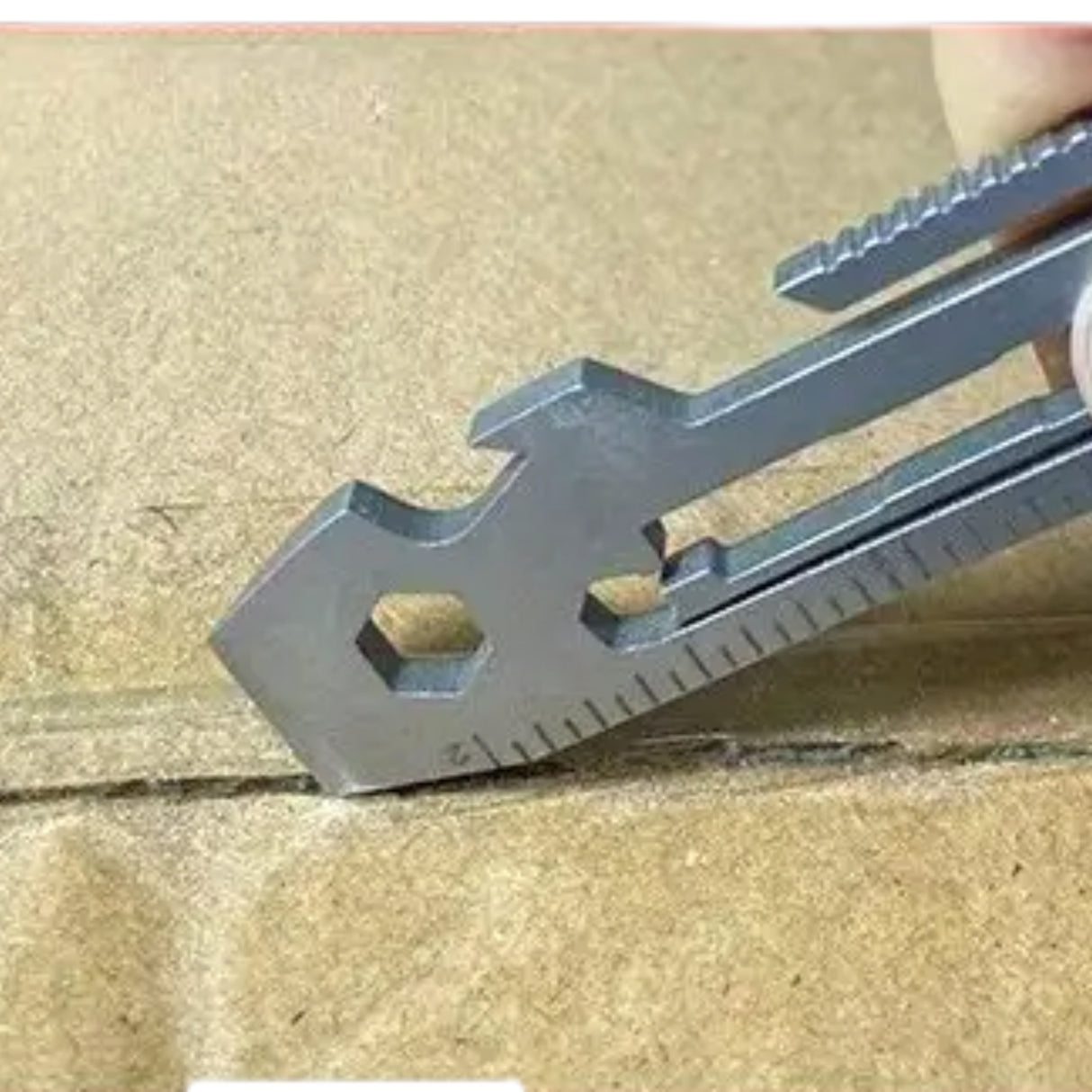🛠 Compact EDC Multi-Tool